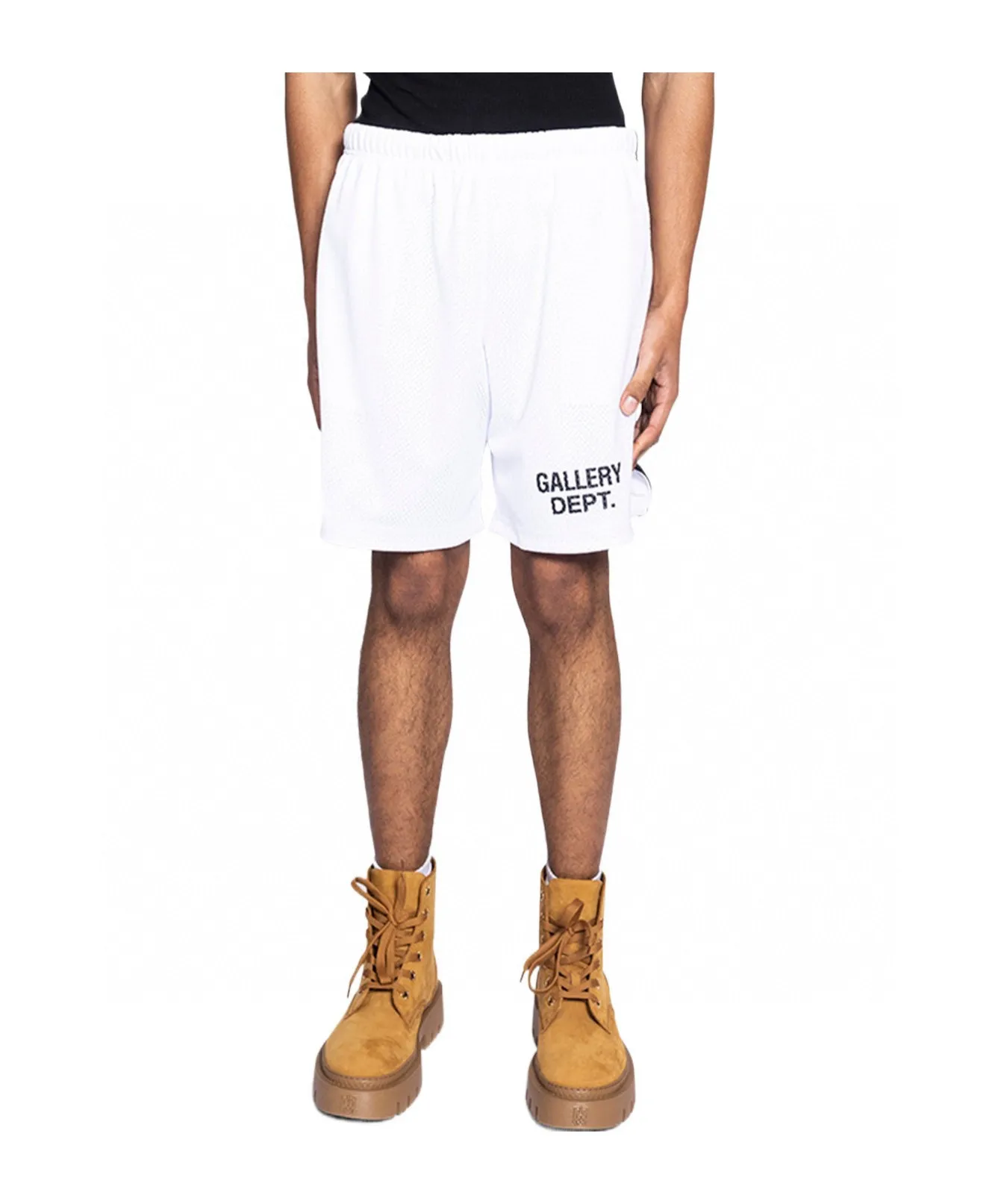 GALLERY DEPT. VENICE COURT SHORTS English mesh shorts Logo webbing wide-leg basketball shorts Black and white S-XL Original molding Loose wide-leg version American boys' first choice Breathable mesh fabric Superimposed soft material inside Comfortable and easy to match Custom-woven original consistent webbing/main mark/component wash mark Details are enlarged to follow